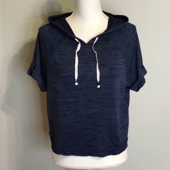Gilly Hicks Tops - Gilly Hicks Sydney Hooded Top Crop Top Size Medium blue drawstring Gilly Hicks